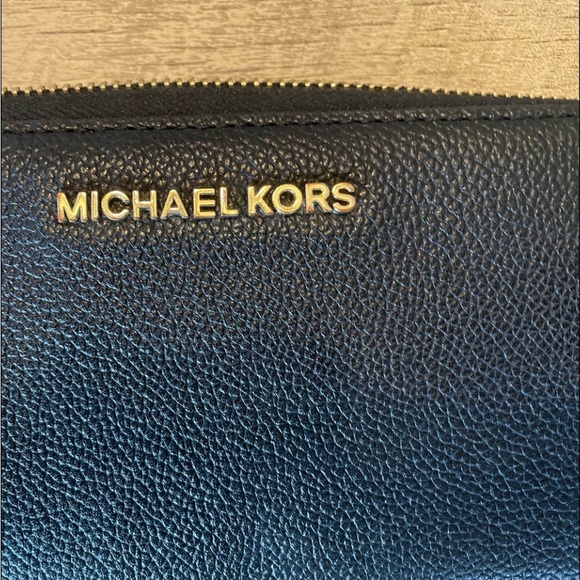 NWOT - Michael Kors Wallet/Wristlet - Picture 4 of 7